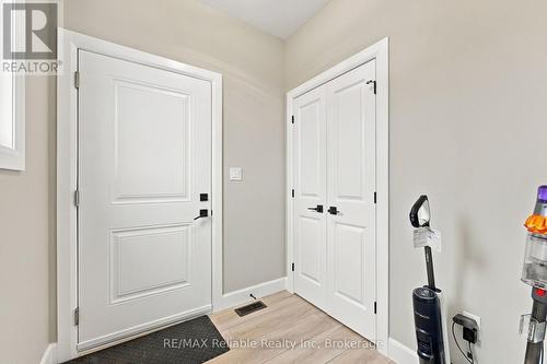 Mudroom - 471 Woodridge Drive, Goderich (Goderich (Town)), ON 