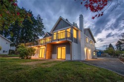 65 Barlow Rd Campbell River, BC V9W 1T1
