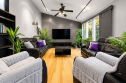 Salon - 