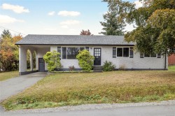 555 Weber St  Nanaimo, BC V9R 5P9