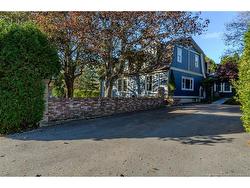 356 Hampton RD Quispamsis, NB E5N 6T4