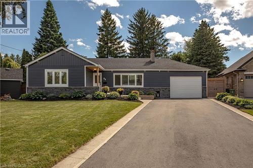 86 CUMMING Court  Ancaster, ON L9G 1V3