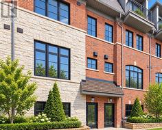 4 - 1145 OSSINGTON AVENUE N  Toronto, ON M6G 0A3