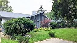 LOWER - 1101 LAKESHORE ROAD W Oakville, ON L6L 1E7