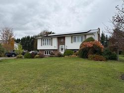 21 HURRY Road  Charlottetown, PE C1E 1Z4