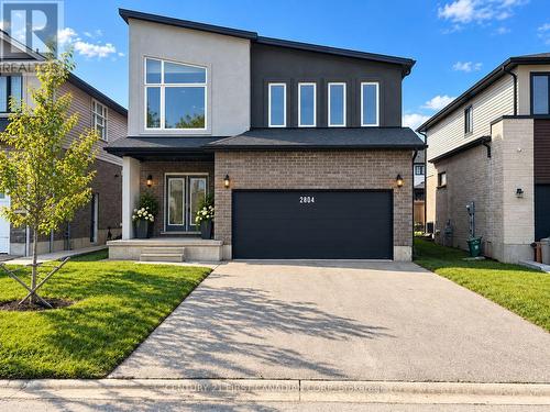 2804 HEARDCREEK TRAIL  London North (North S), ON N6G 0W1