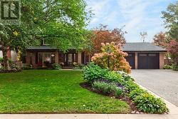 29 WOODSIDE DRIVE  Hamilton, ON L8T 1C4