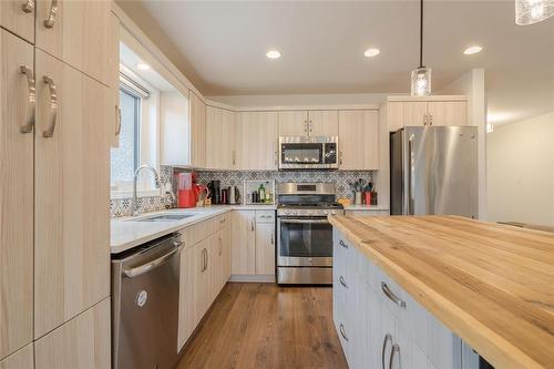 32 Berkeley Bend, Steinbach, MB 