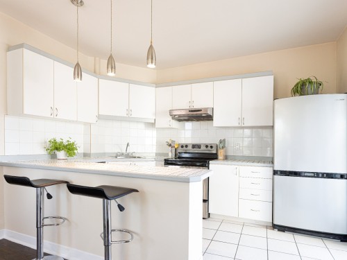 5705 Rue Laurendeau  Montréal (Le Sud-Ouest), QC H4E 3W6