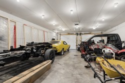 Garage - 