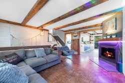 Salon - 