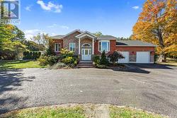 8 WEST STREET Penetanguishene, ON L9M 1R4
