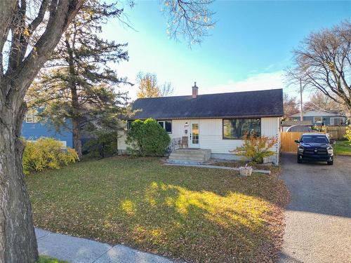 2228 Richmond Avenue  Brandon, MB R7B 0T6
