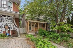197 YARMOUTH ROAD Toronto, ON M6G 1X5