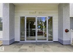 11446 40 AV NW NW  Edmonton, AB T6J 0R5