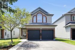 104 STRATHCARRON CRESCENT  Ottawa, ON K2K 0C7