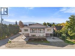 721-725 Francis Avenue  Kelowna, BC V1Y 5G6