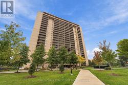 206 - 812 BURNHAMTHORPE ROAD  Toronto, ON M9C 4W1