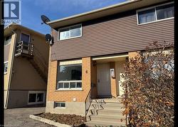 32 RALGREEN Crescent Unit# 4 Kitchener, ON N2M 1T9
