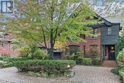 50 NANTON AVENUE  Toronto, ON M4W 2Y9