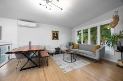 Salon - 
