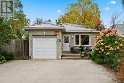 81 MAIN STREET S  Hamilton, ON L0R 2H0