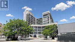 824 - 1600 KEELE STREET  Toronto, ON M6N 5J1