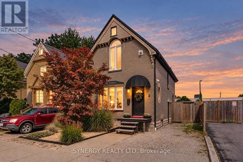2 ERIE AVENUE  London South (South D), ON N6J 1J1