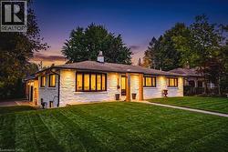 915 TANAGER Avenue  Burlington, ON L7T 2Y1