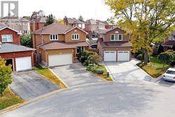 38 MUSTER COURT  Markham, ON L3R 9E4