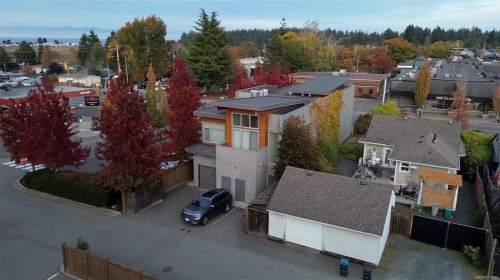 #201-139 Corfield St SOUTH Parksville, BC V9P 1A1