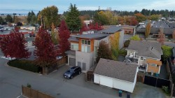 #201-139 Corfield St SOUTHParksville, BC V9P 1A1