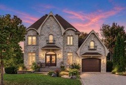 2455 Rue des Bois-Brûlés  Québec (Les Rivières), QC G2C 1Y9