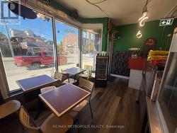 564 KING STREET  Kitchener, ON N2G 2M1