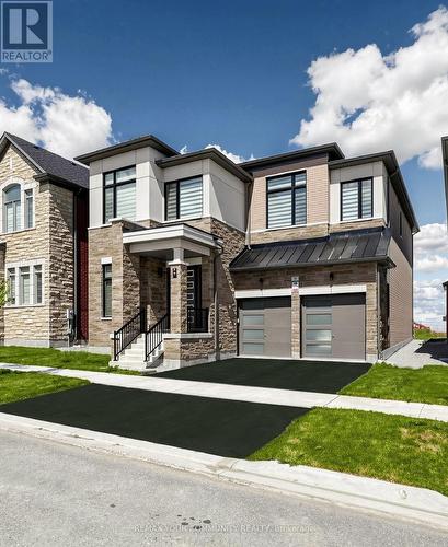 9 BACKHOUSE DRIVE  Richmond Hill, ON L4E 1M8