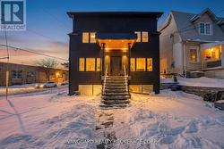 410 MAYBANK AVENUE  Toronto, ON M6N 3S8
