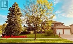 243 MURRAY DRIVE  Aurora (Aurora Highlands), ON L4G 5X1