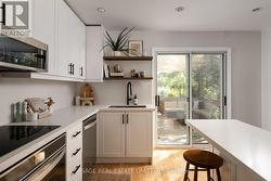 35 CHAPMAN AVENUE  Toronto, ON M4B 1C4