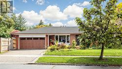15 COLWICK DRIVE  Toronto, ON M2K 2G2