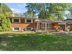 5874 DALTON Avenue Lasalle, ON N9H 1N1
