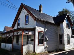 54 CENTRE Street  Truro, NS B2N 2K1