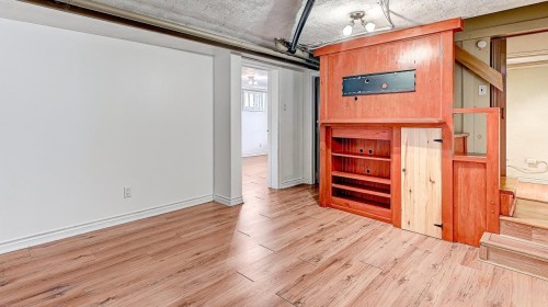 Salle familiale - 71 Rue Chénier, Saint-Eustache, QC 