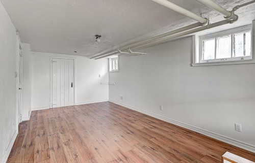 Salle familiale - 71 Rue Chénier, Saint-Eustache, QC 