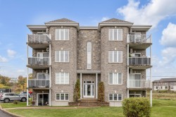 2-6716 Boul. Ste-Anne L'Ange-Gardien, QC G0A 2K0