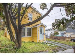 194 Watson ST Saint John, NB E2M 1G6
