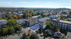 931 McClure St Victoria, BC V8V 3E8
