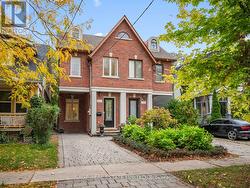 18A SHERWOOD AVENUE  Toronto, ON M4P 2A7