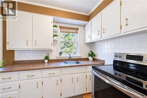 35 Pleasant Avenue, Kitchener, ON 