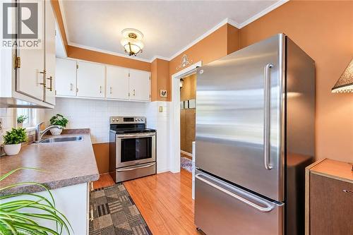35 Pleasant Avenue, Kitchener, ON 