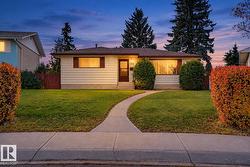 7319 150 AV NW  Edmonton, AB T5C 2X9